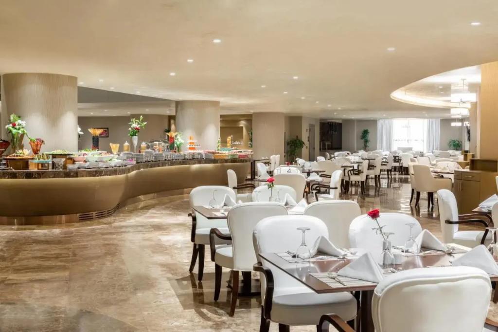 Copthorne Makkah Al Naseem 4*