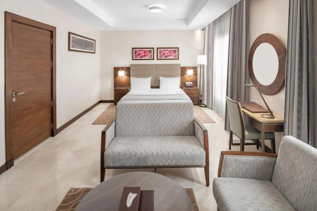 Copthorne Makkah Al Naseem 4*