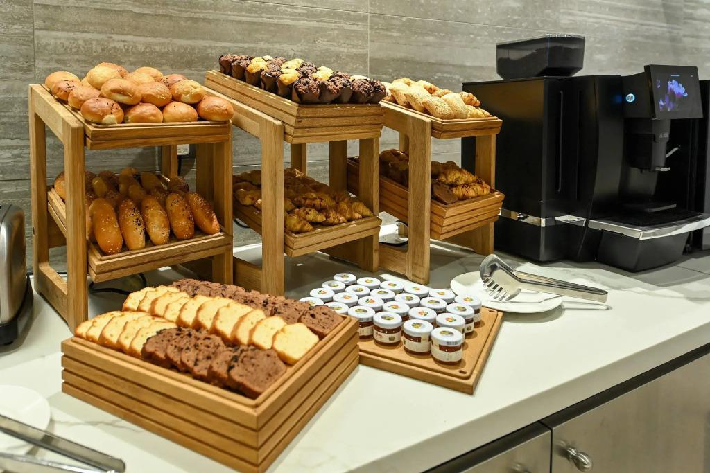Comfort Hotel Jeddah King Road 3*
