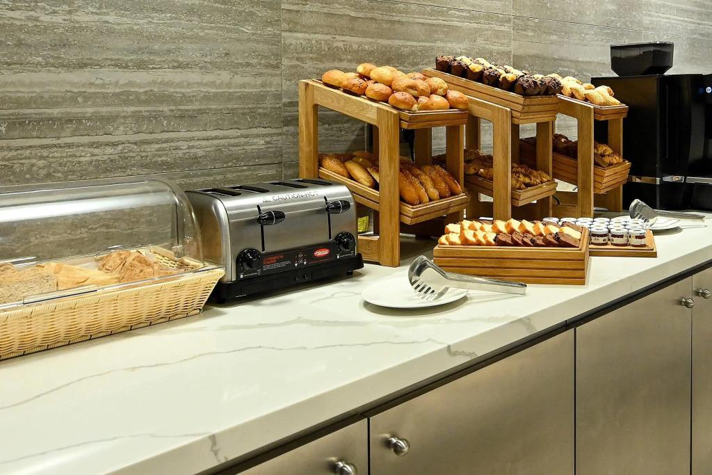 Comfort Hotel Jeddah King Road 3*