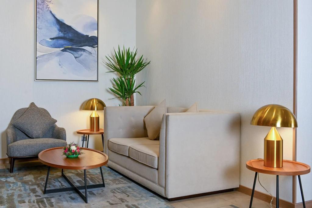 Comfort Hotel Jeddah King Road 3*