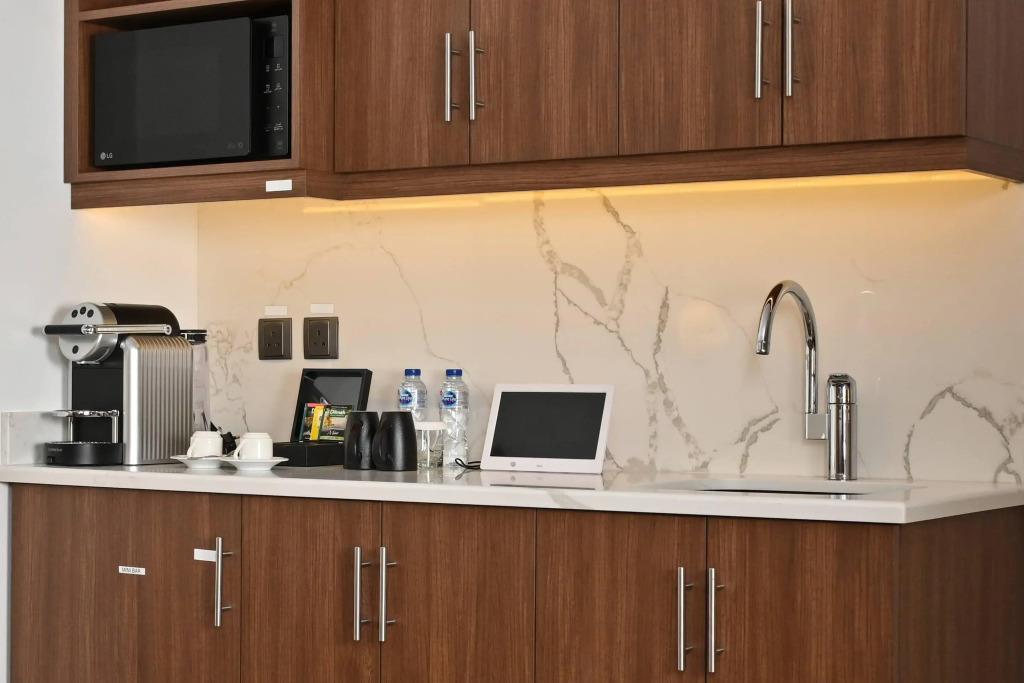 Comfort Hotel Jeddah King Road 3*