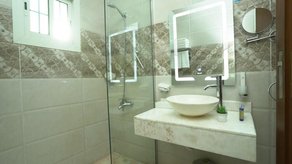 Rose Jeddah Hotel 4*