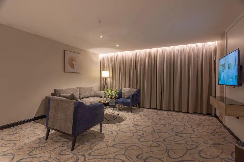 Skyline Hotel & suites 0*