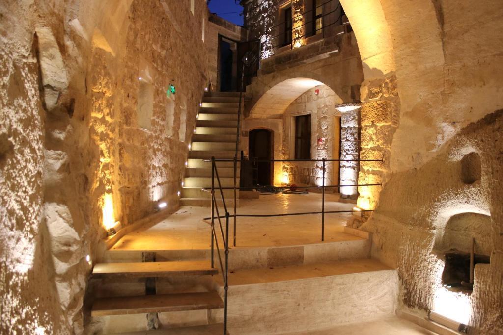 Rose Cave Hotel 0*