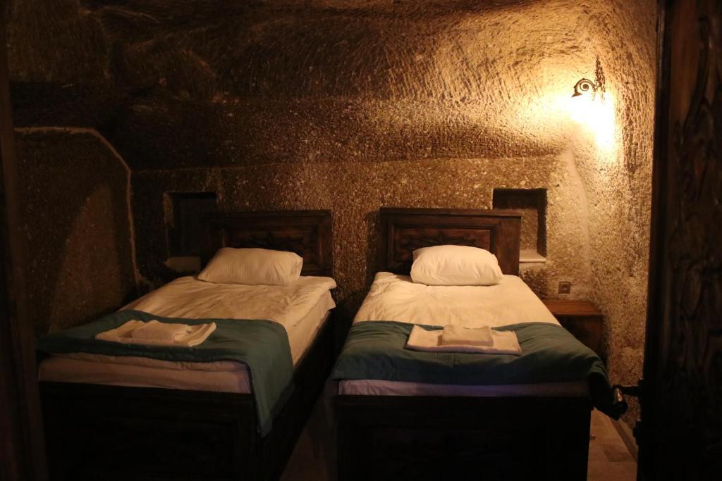 Rose Cave Hotel 0*