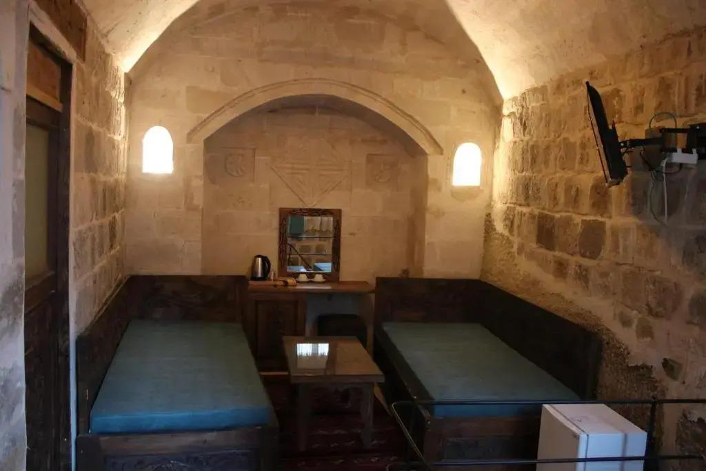 Rose Cave Hotel 0*