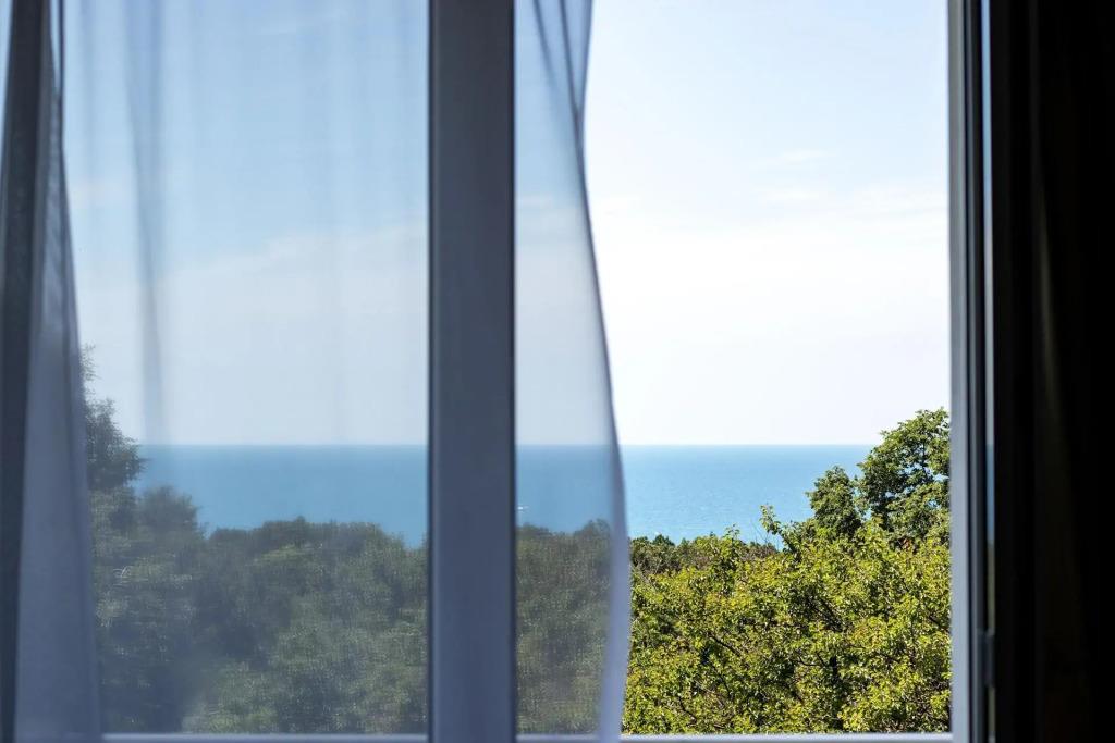 Black Sea 0*