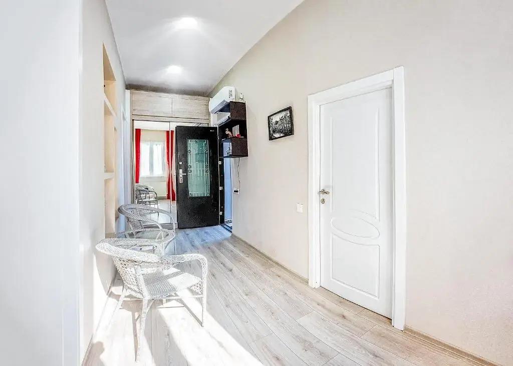 H&B apartments Izashvili 0*