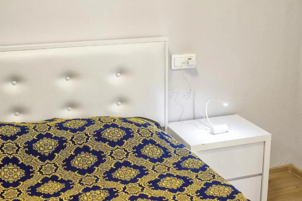 H&B apartments Izashvili 0*