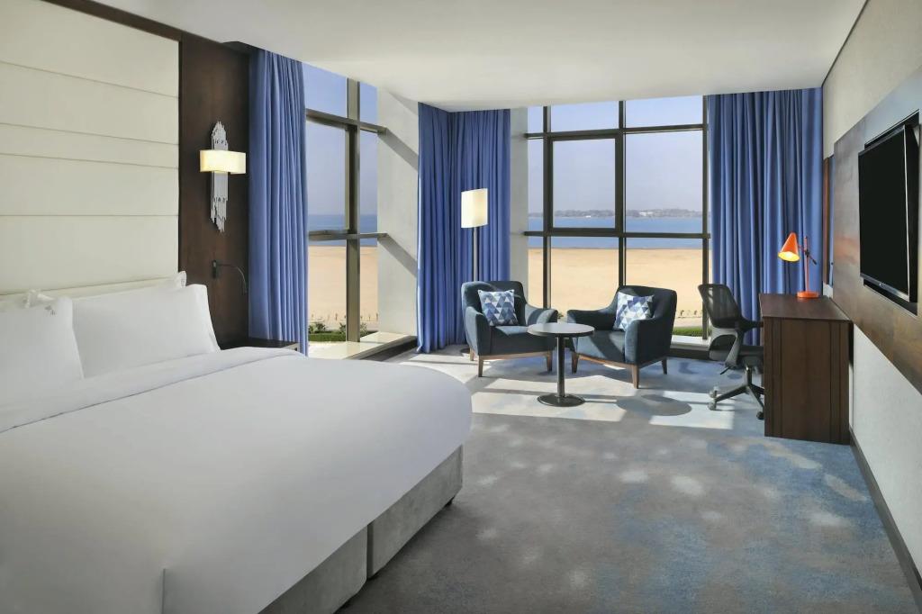 Holiday Inn Jeddah Corniche by IHG 4*