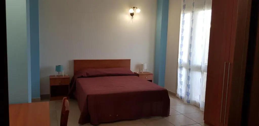 Catona House 0*