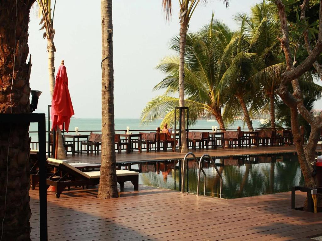 Bangrak Beach Club 3*