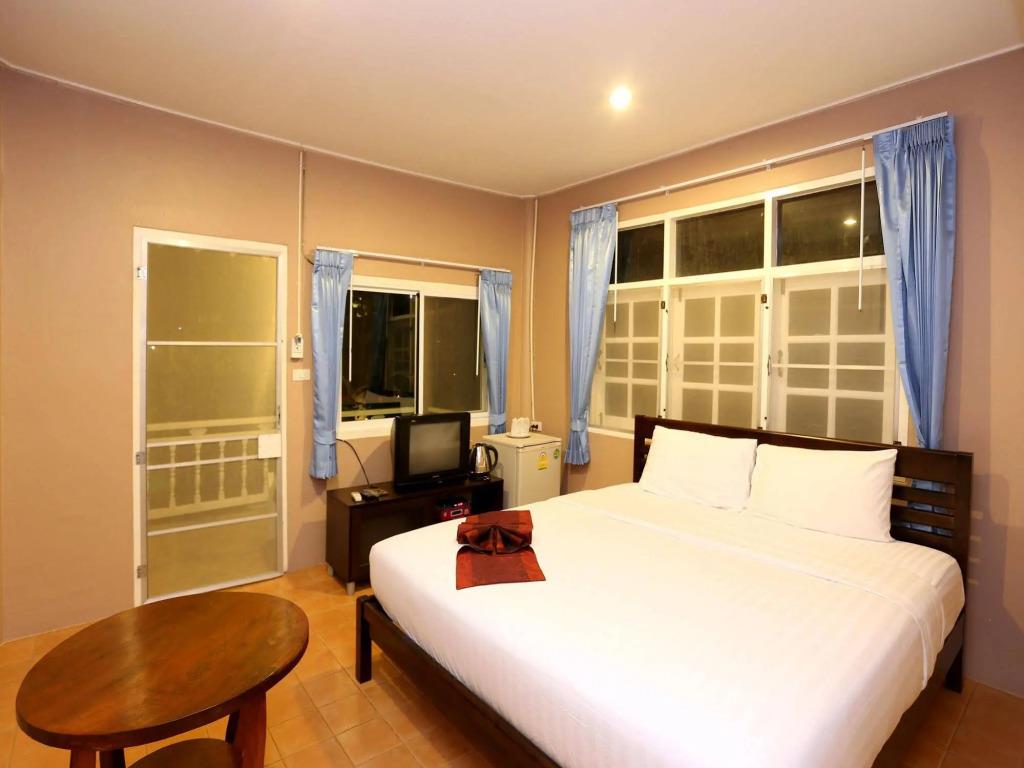 Bangrak Beach Club 3*