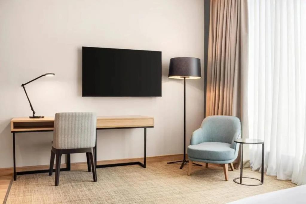 Radisson Hotel & Residence Riyadh Olaya 4*
