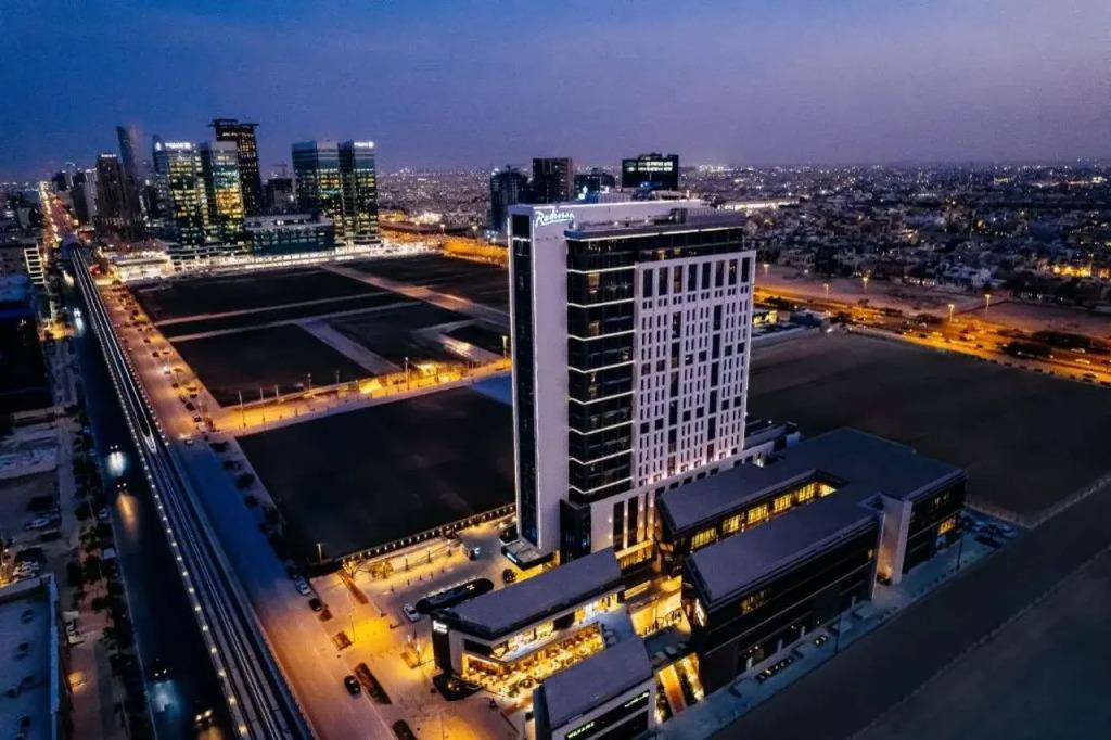 Radisson Hotel & Residence Riyadh Olaya 4*