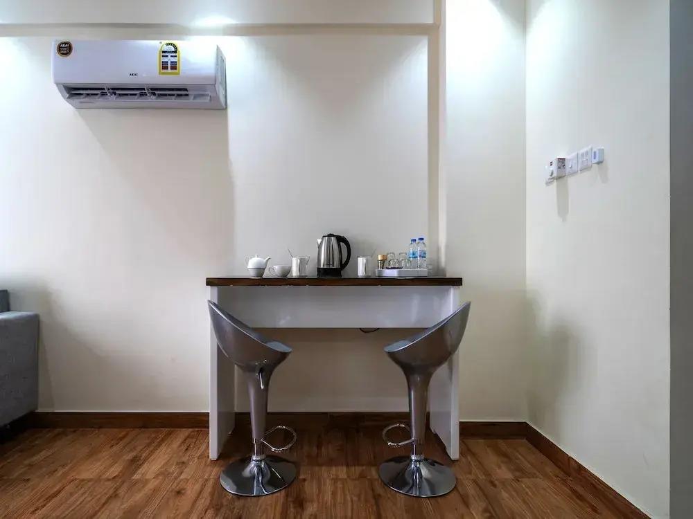 OYO Townhouse 156 Rose Hotel Apartments. 0*