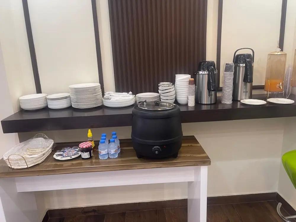 OYO Townhouse 156 Rose Hotel Apartments. 0*