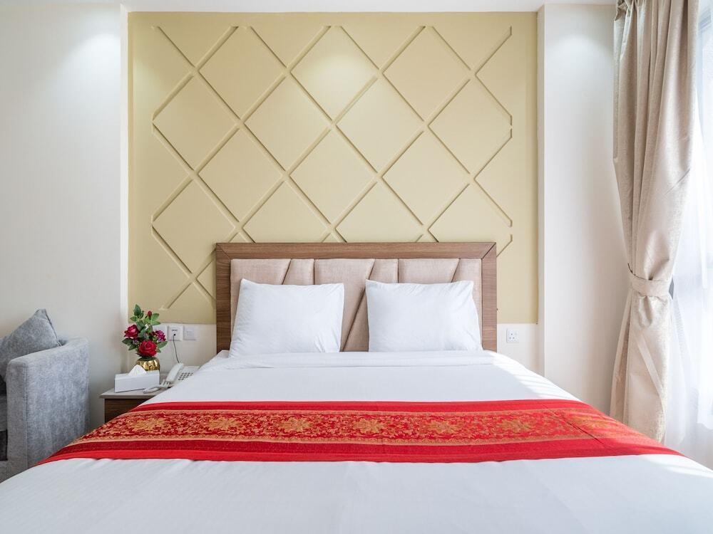 OYO Townhouse 156 Rose Hotel Apartments. 0*