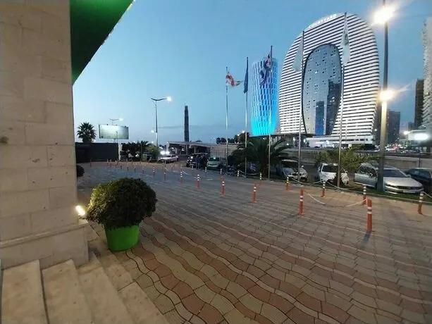 Holiday Point Orbi City 3*