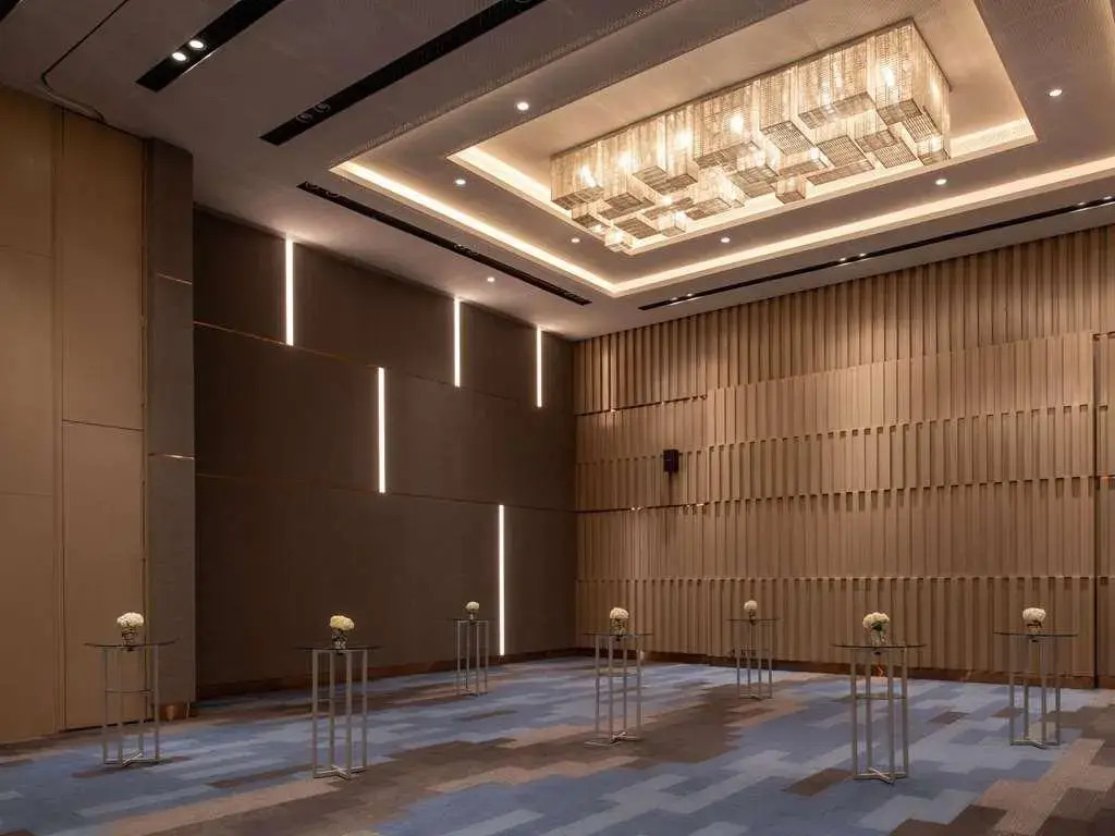 Novotel Riyadh Sahafa 4*