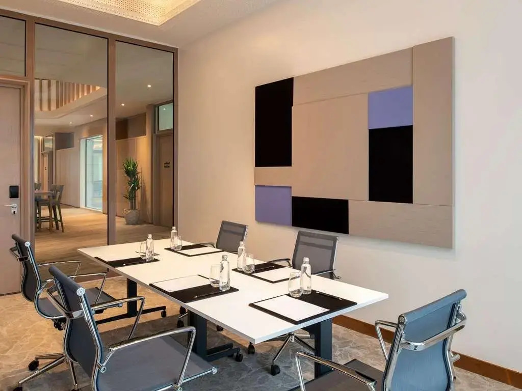 Novotel Riyadh Sahafa 4*