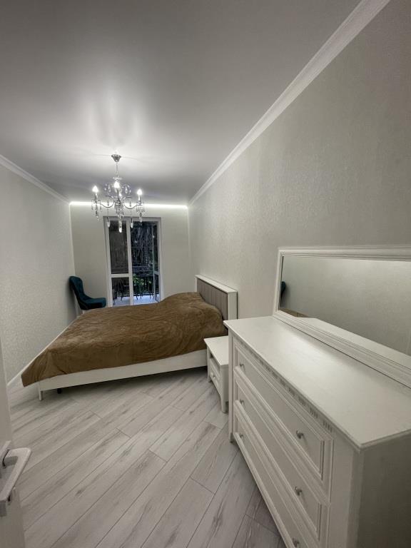 Dvukhkomnatniy Lyuks Flat 0*