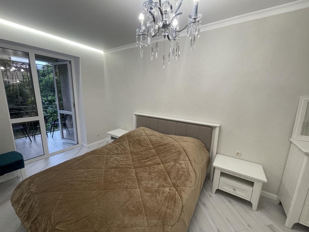 Dvukhkomnatniy Lyuks Flat 0*