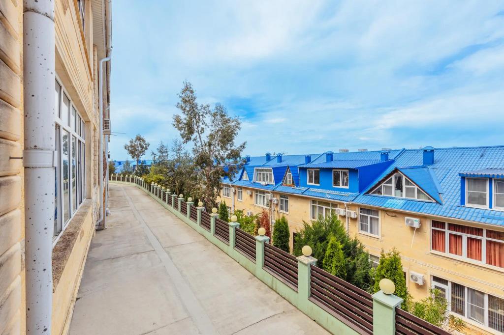 Esthete apartments on Parkhomenko Street 0*