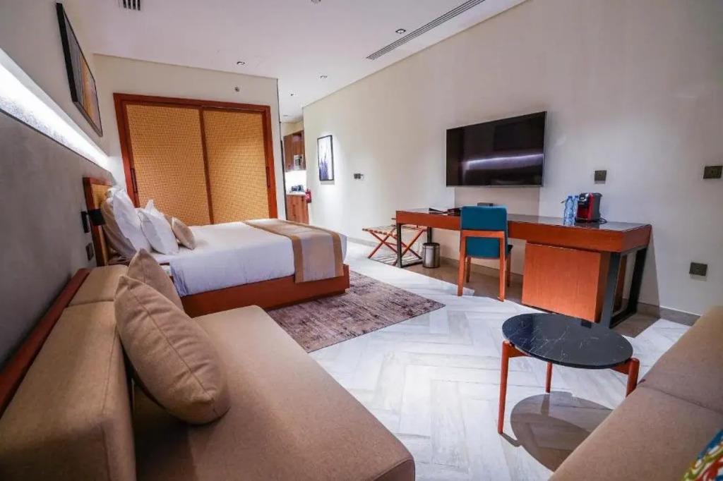 Hotel Vivian Park El Raed 4*