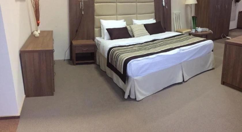 Alie Parusa Hotel 0*