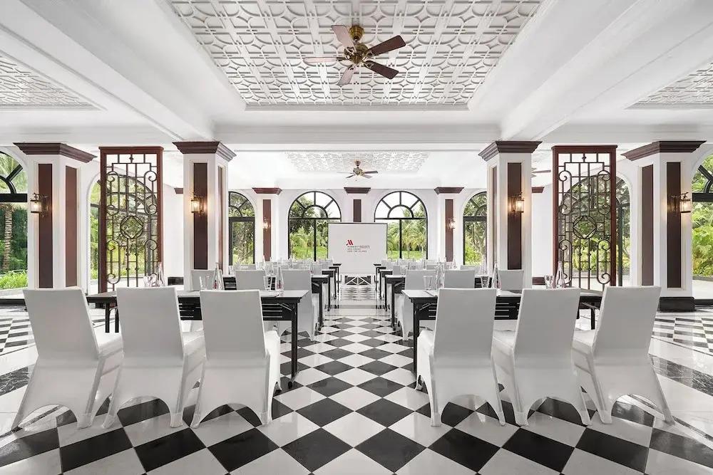 Luxury Marriot Resort & Spa - Nha Trang 3*