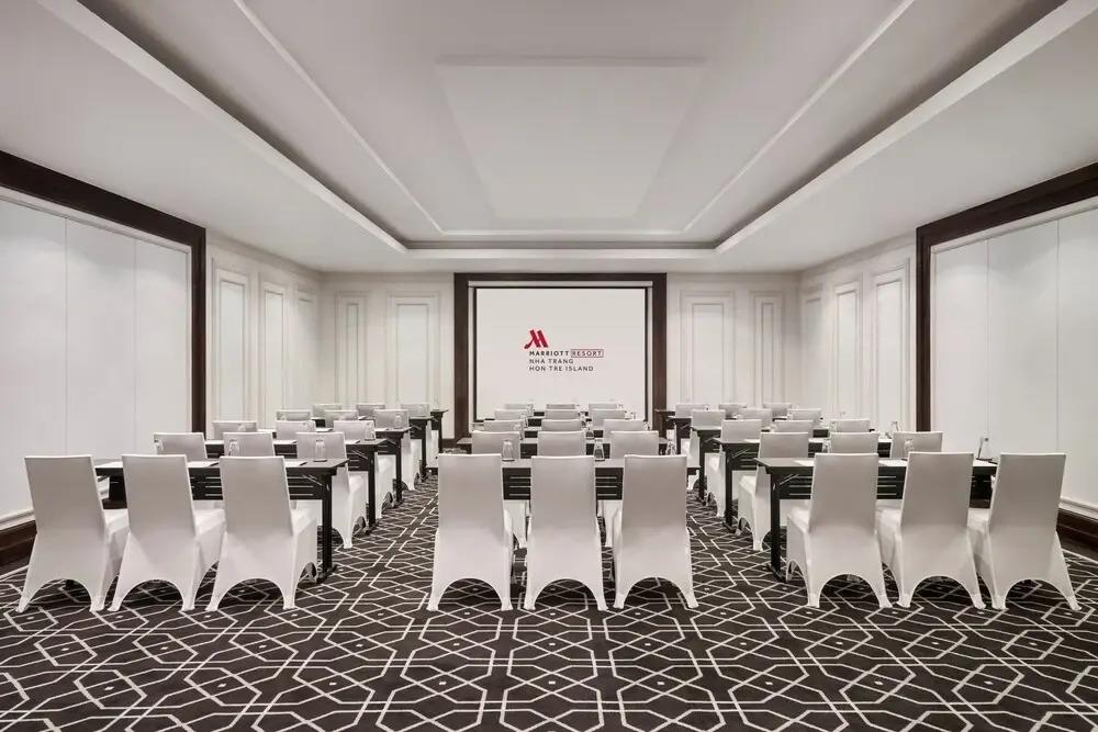 Luxury Marriot Resort & Spa - Nha Trang 3*