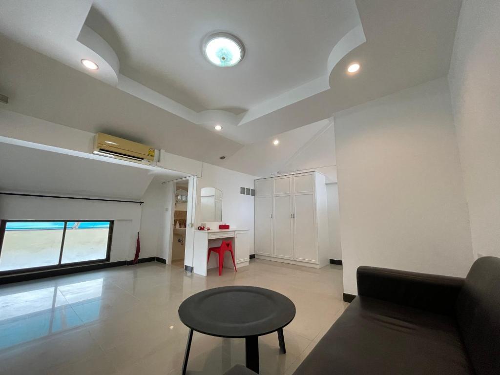 Arawana Express North Pattaya 3*