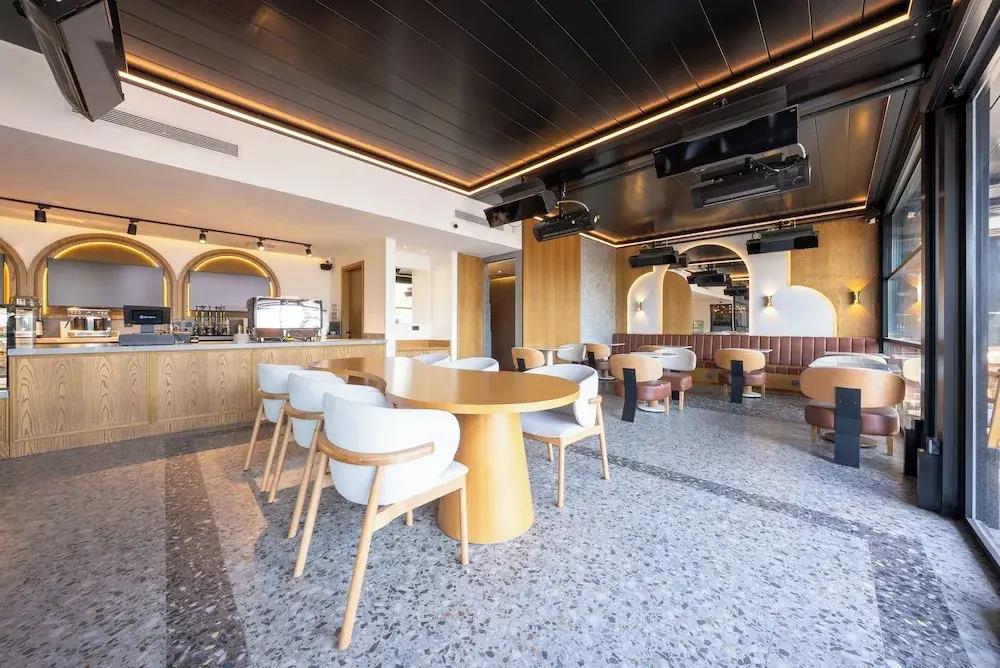 Premier Lounge Hotel 0*
