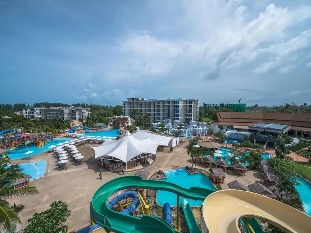 Laya Suites & Residences 3*