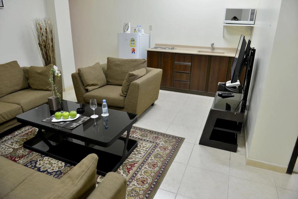 Four Seasons Hotel Apartments 4*