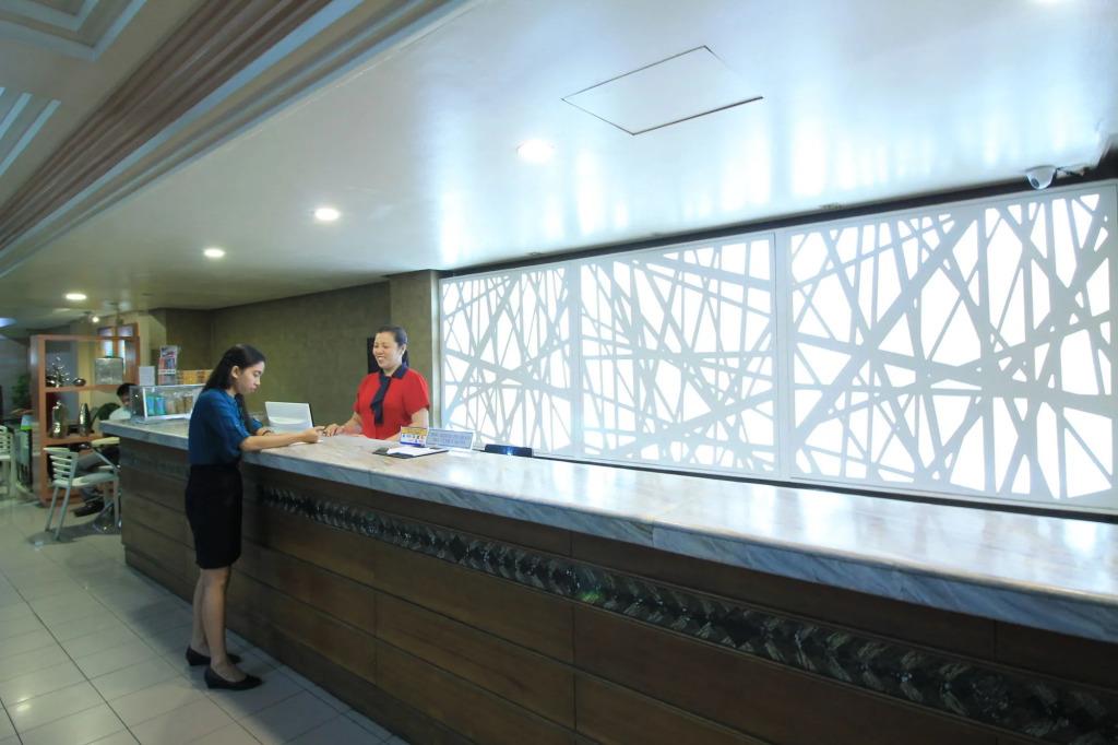 Grand City Hotel 3*
