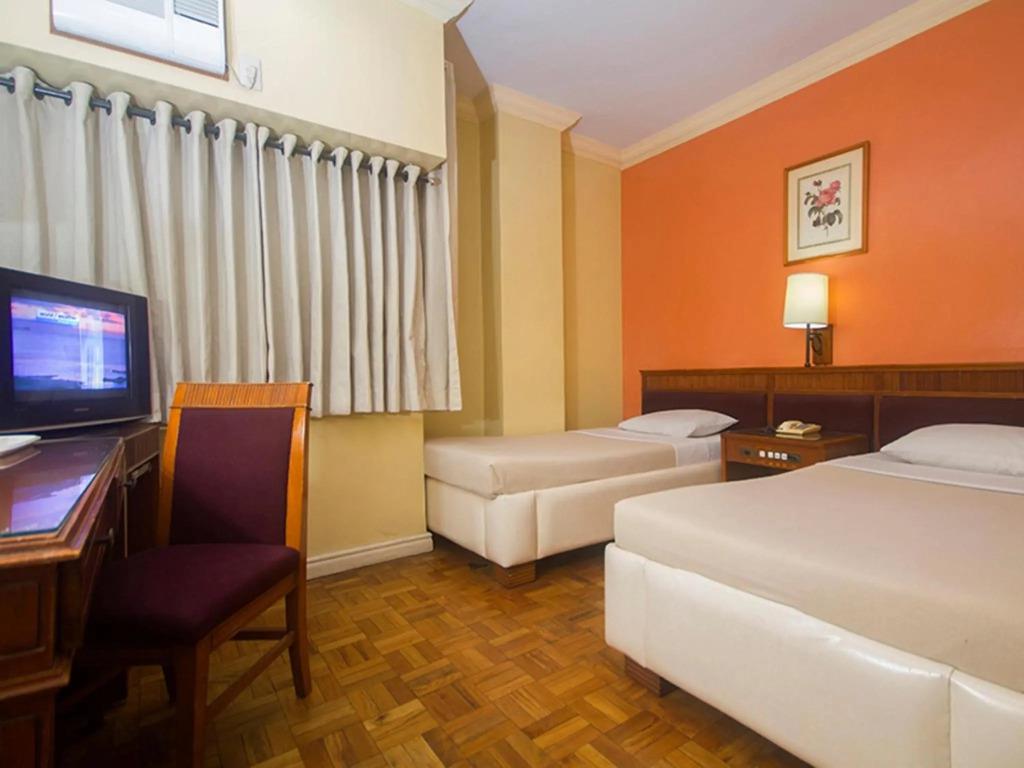 Grand City Hotel 3*