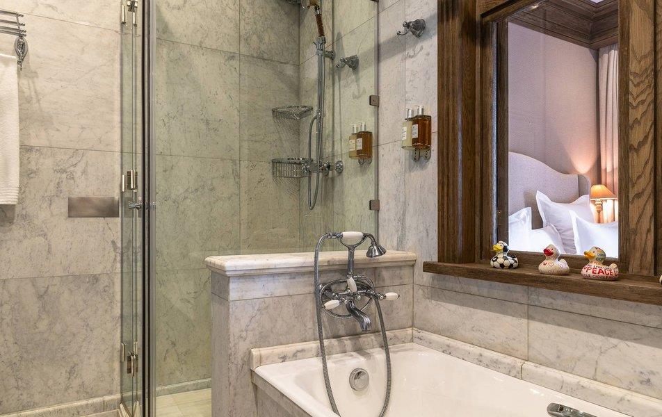 Dom 16 By Ginza Hotels 4*