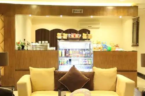 Towlan Suites 1 3*