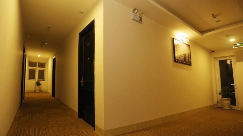 Royal Family Hotel Da Nang 3*