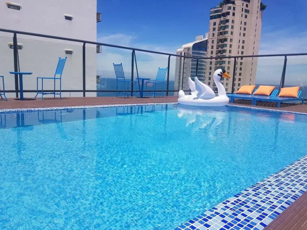 Royal Family Hotel Da Nang 3*