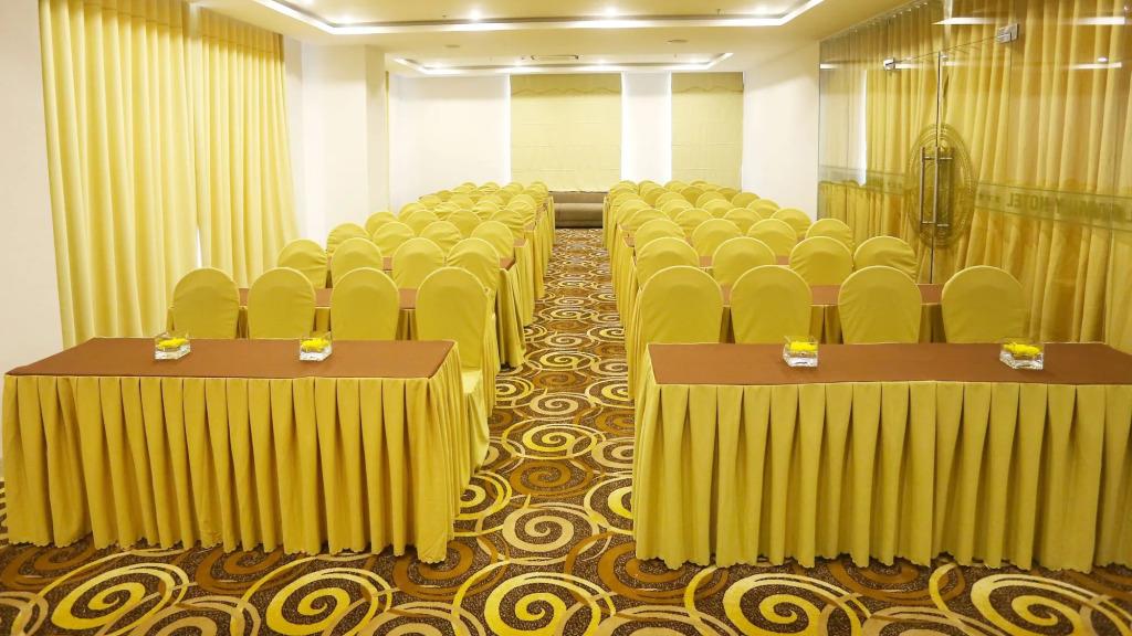 Royal Family Hotel Da Nang 3*