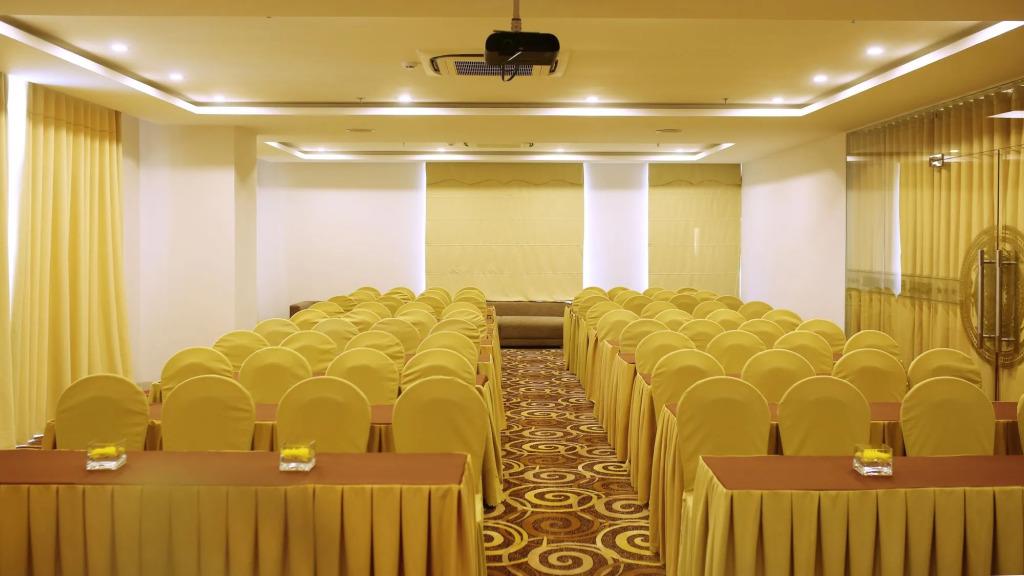 Royal Family Hotel Da Nang 3*