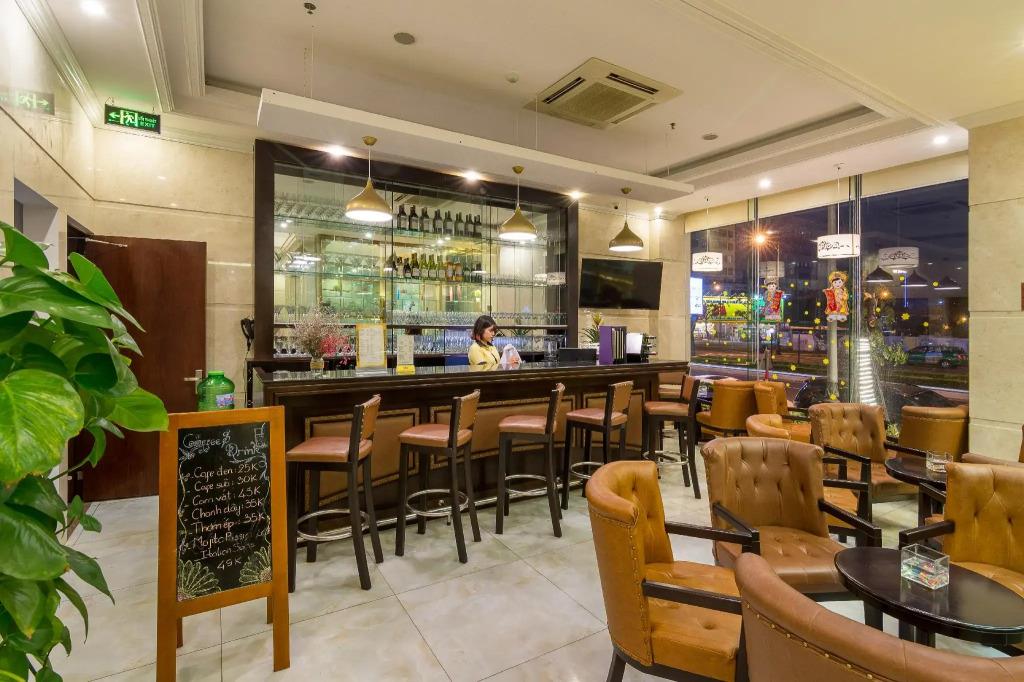 Royal Family Hotel Da Nang 3*