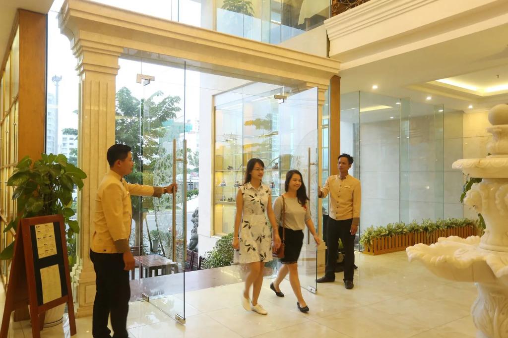 Royal Family Hotel Da Nang 3*