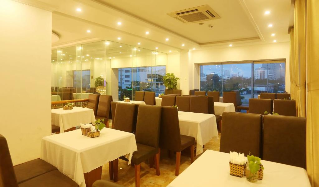 Royal Family Hotel Da Nang 3*