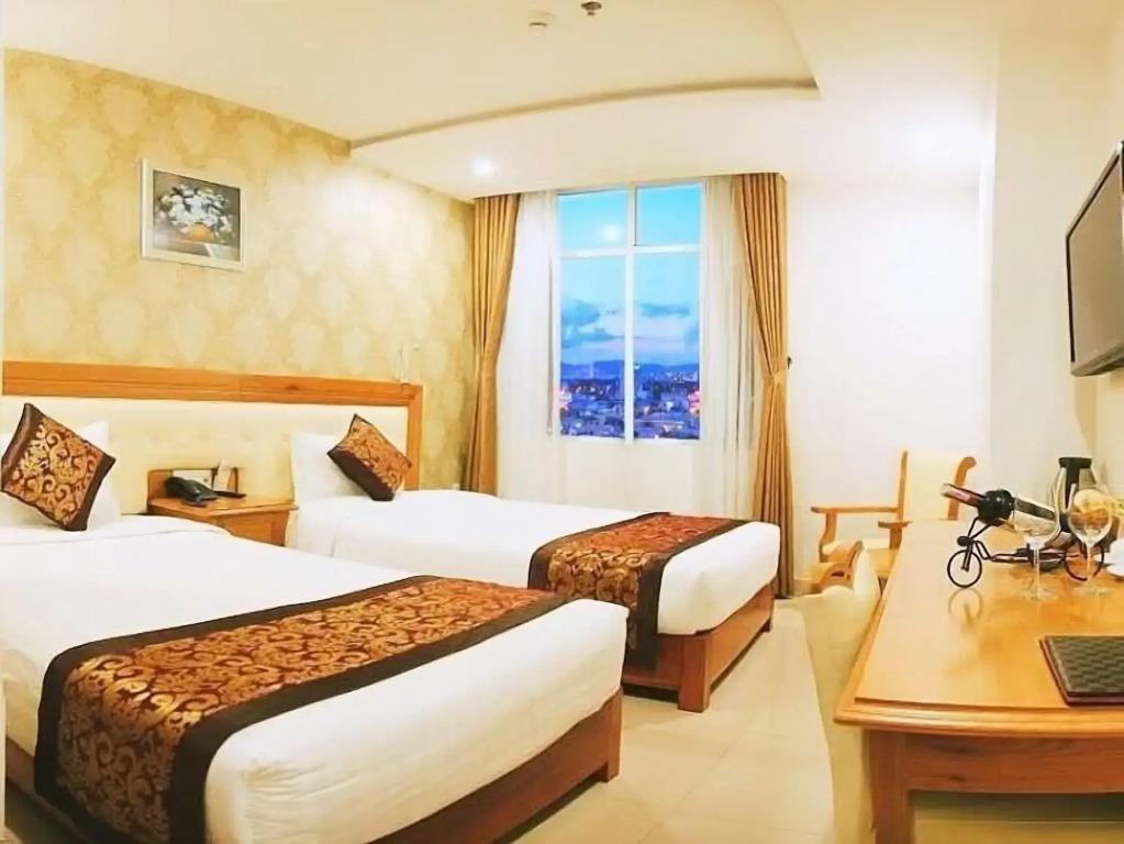 Royal Family Hotel Da Nang 3*