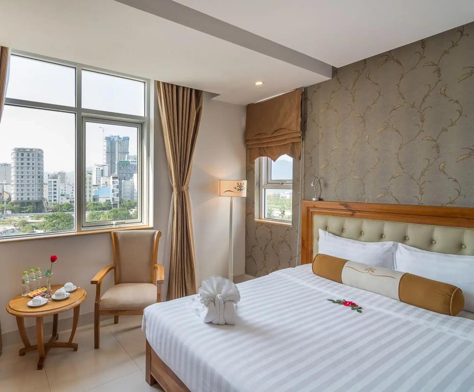 Royal Family Hotel Da Nang 3*